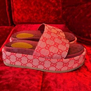 Brand new Gucci slides